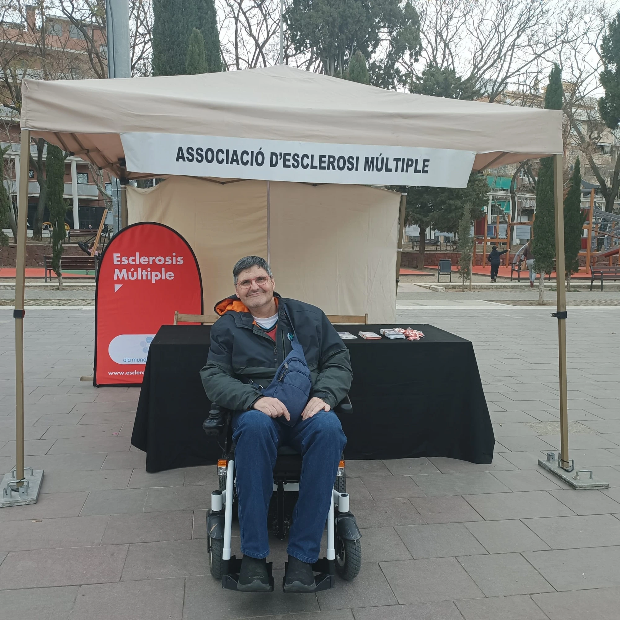 Puesto informativo · Día Mundial de la Esclerosis Múltiple
